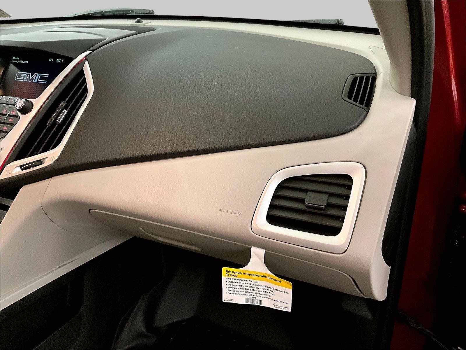 Used 2015 GMC Terrain SLE image 15