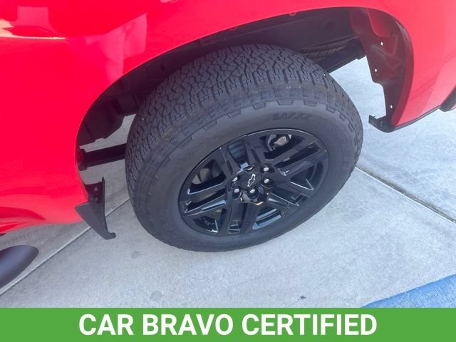 Used 2026 Chevrolet Silverado 1500 Custom w/ Turbomax Blackout Package AWD/4WD image 9