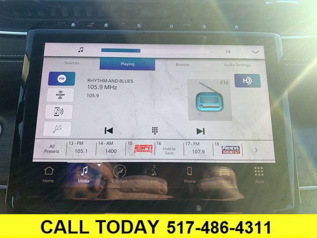 Used 2023 Jeep Grand Cherokee Limited image 13