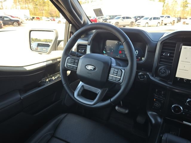 Used 2025 Ford F150 Lariat w/ Equipment Group 501A Mid image 40