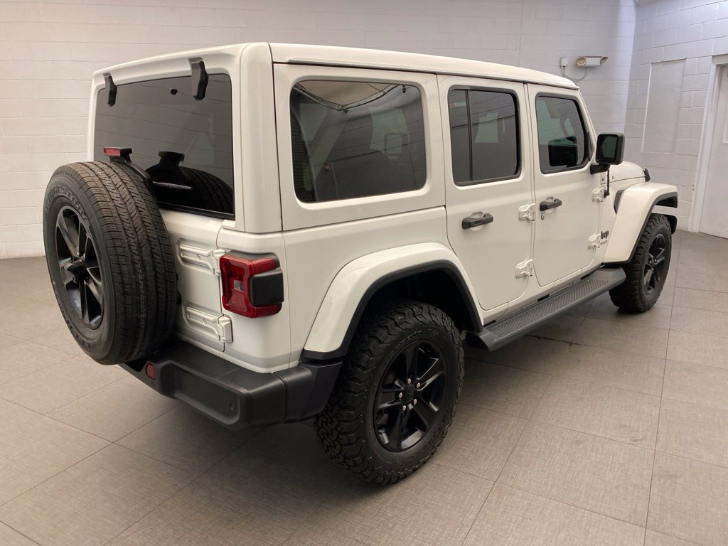 Used 2019 Jeep Wrangler Unlimited Sahara AWD/4WD image 5