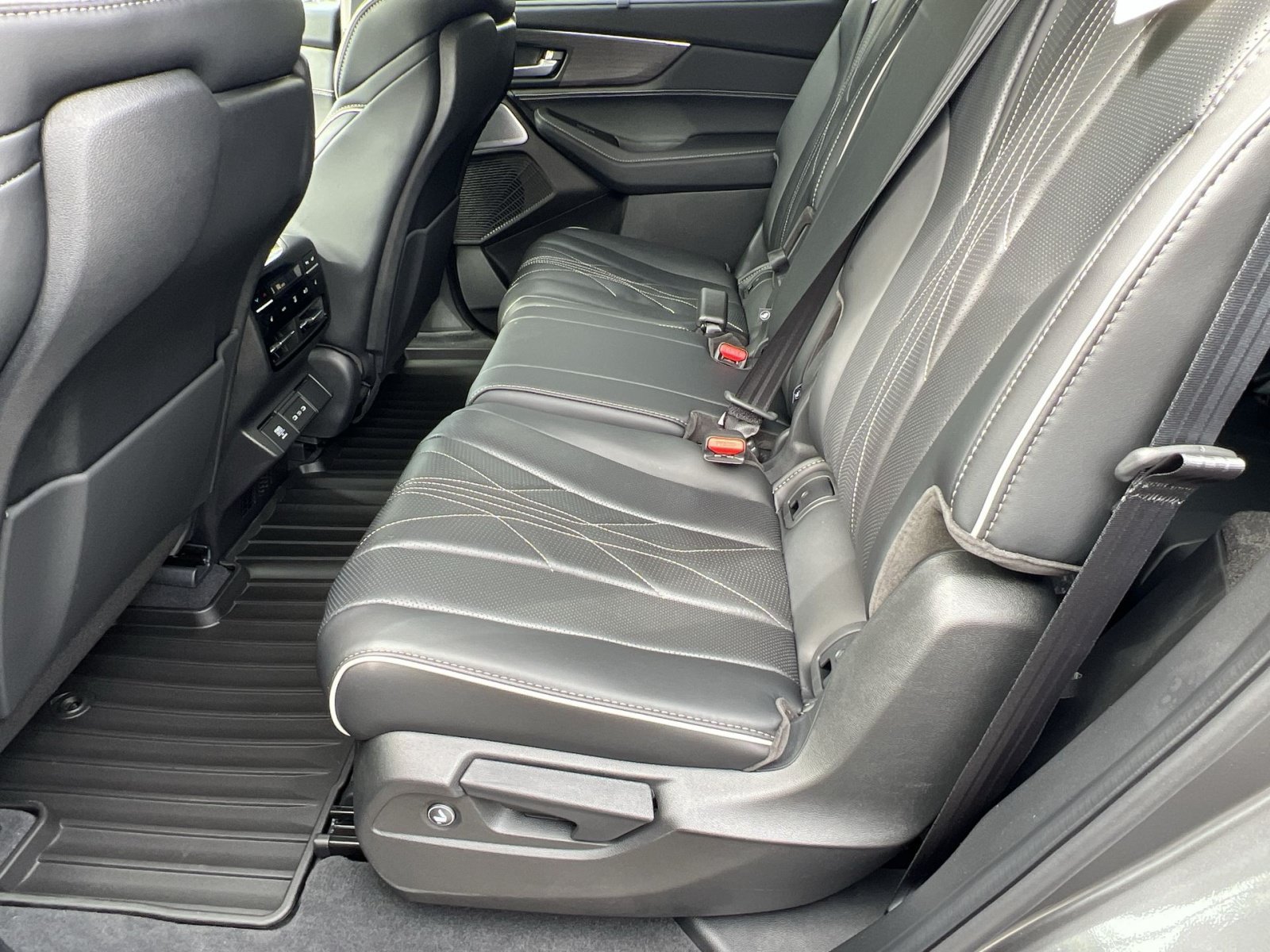 New 2026 Acura MDX w/ Advance Package AWD/4WD image 22