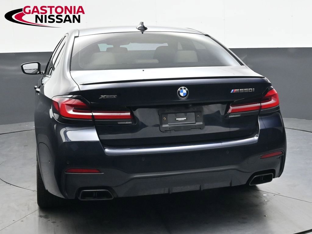 Used 2023 BMW M550i xDrive w/ Dynamic Handling Package image 5