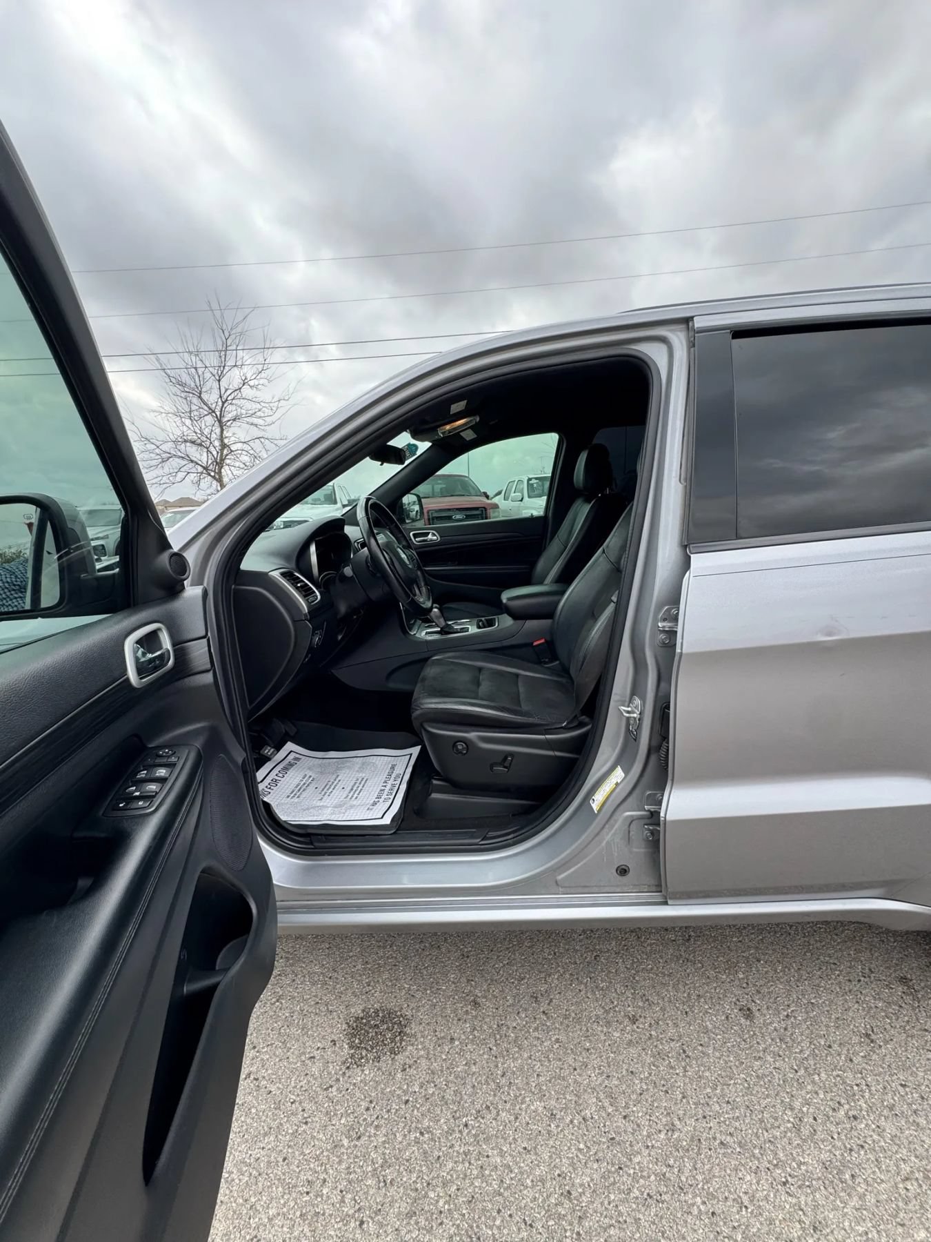 Used 2021 Jeep Grand Cherokee Laredo X AWD/4WD image 10
