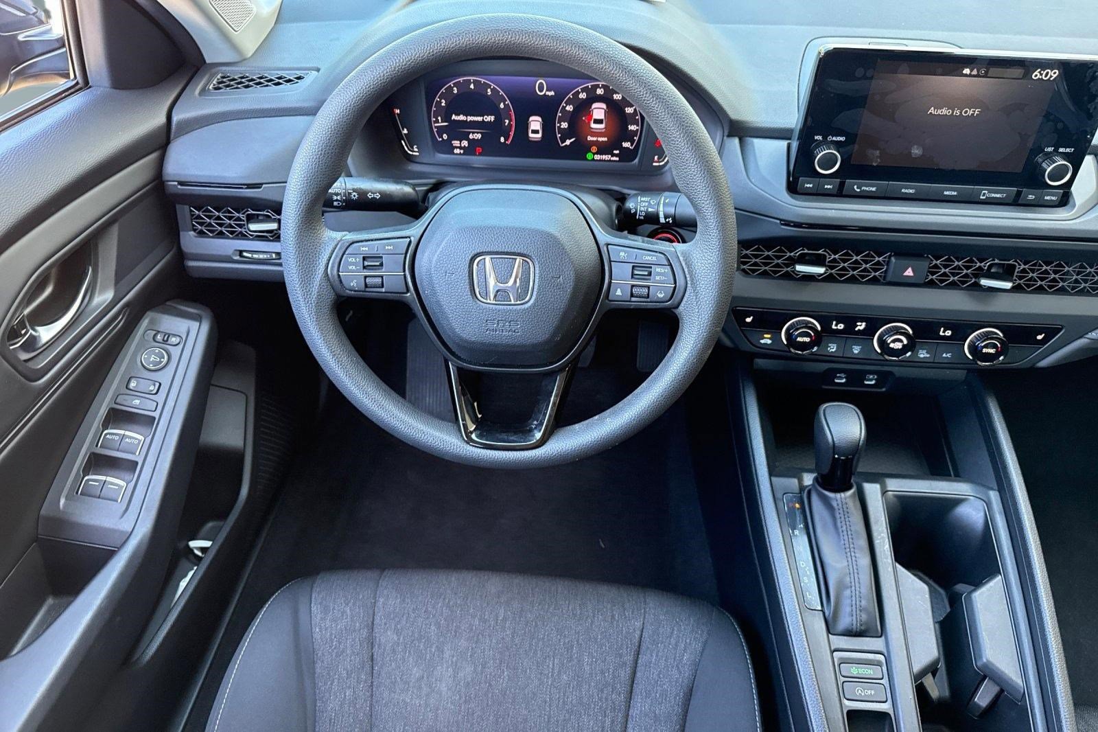 Certified 2023 Honda Accord EX image 28