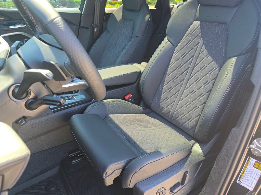 Used 2025 Audi SQ5 Premium Plus AWD/4WD image 23
