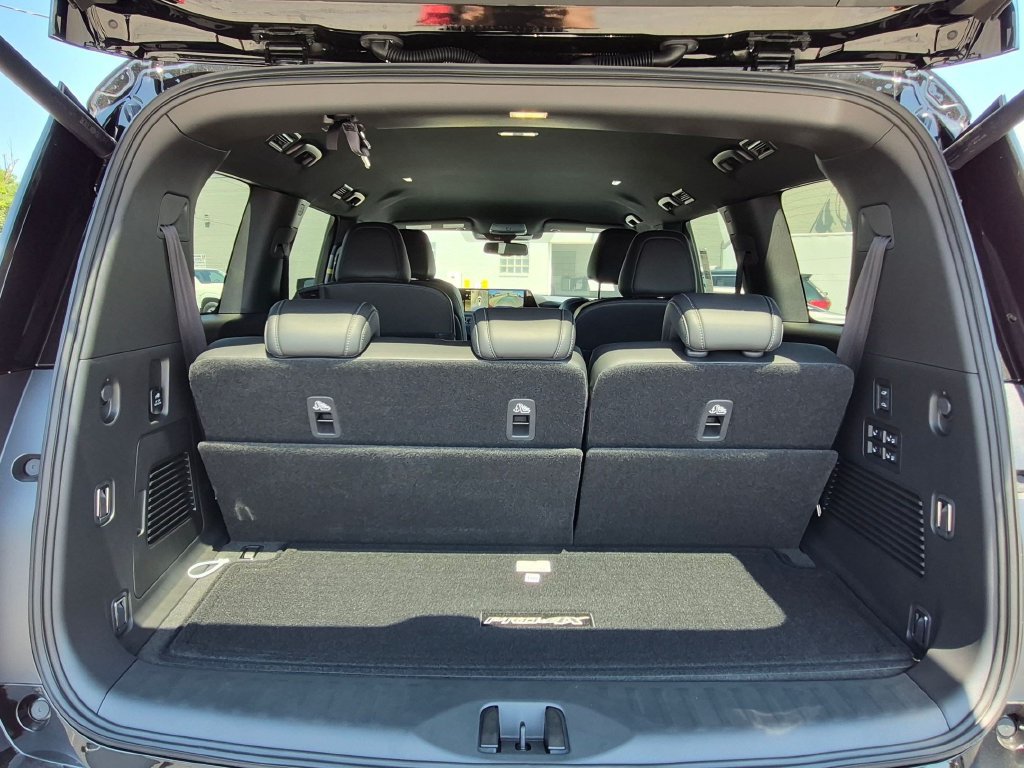 New 2026 Nissan Armada PRO-4X w/ Captain's Chari Seat Package AWD/4WD image 26