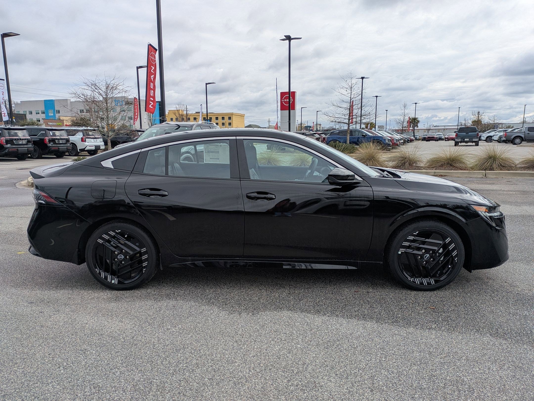 New 2026 Nissan Sentra SR w/ SR Premium Package FWD image 2