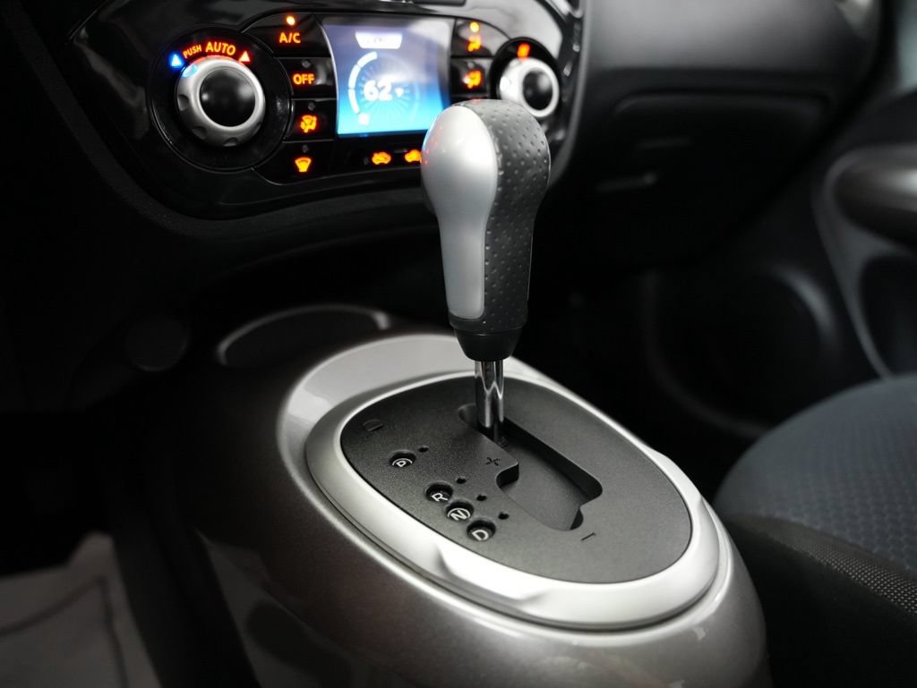 Used 2013 Nissan Juke SV AWD/4WD image 21