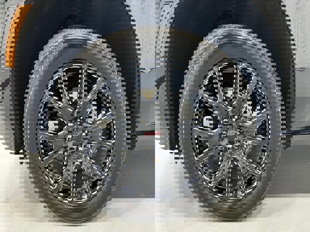 Used 2025 GMC Yukon XL Denali w/ Sun & Power Step Package image 61