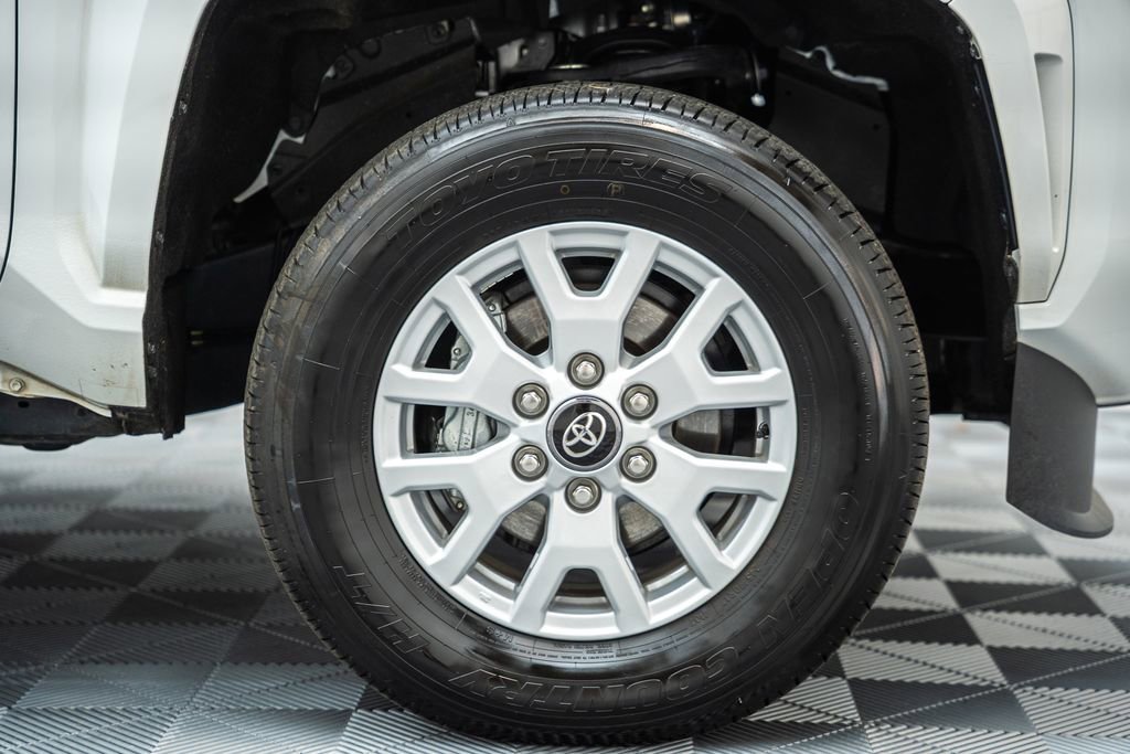 Certified 2025 Toyota Tacoma SR5 image 17