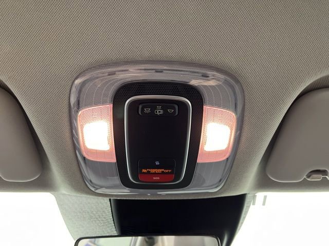 Used 2023 Hyundai Elantra SEL w/ Convenience Package image 34