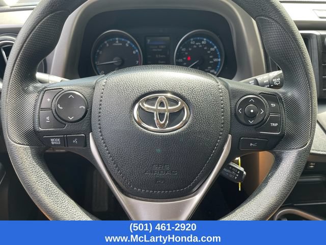 Used 2018 Toyota RAV4 LE FWD image 28