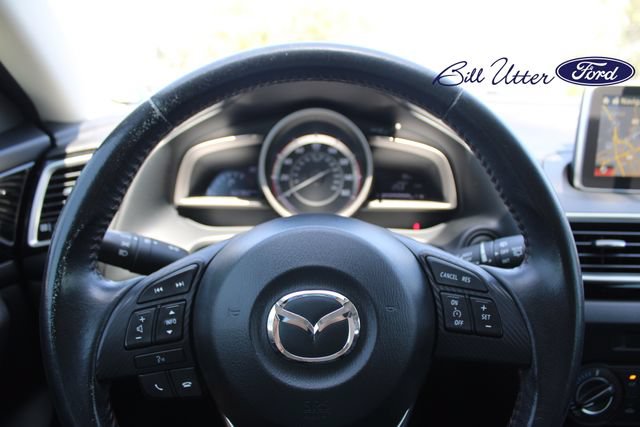 Used 2016 MAZDA MAZDA3 i Touring FWD image 23