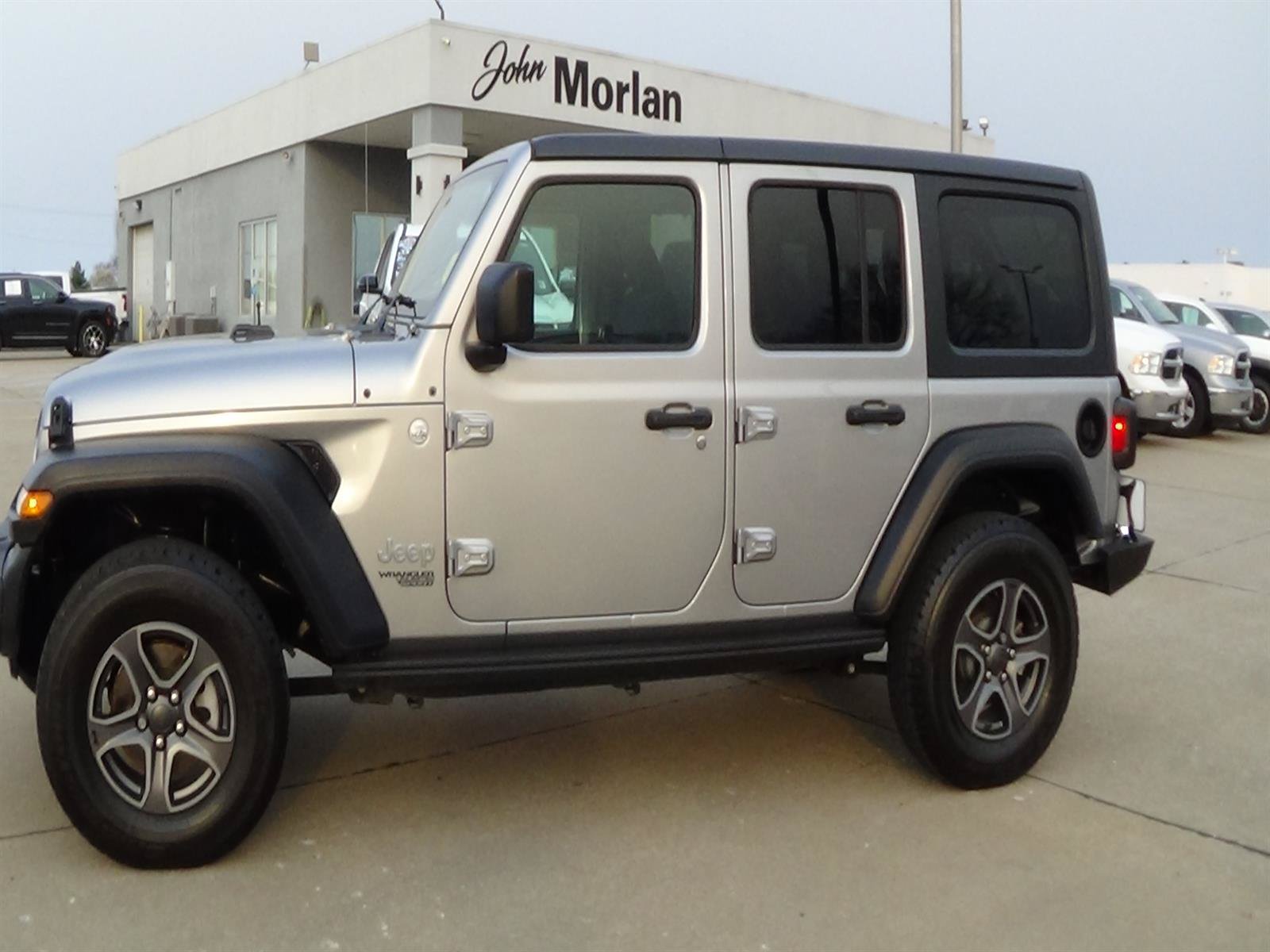 Certified 2019 Jeep Wrangler Unlimited Sport S AWD/4WD image 1