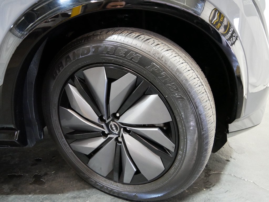 Used 2024 Nissan Ariya AWD image 4