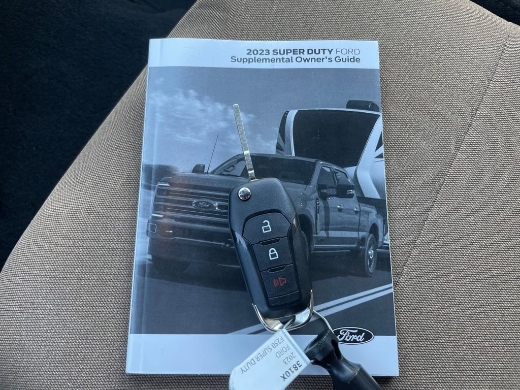 Used 2023 Ford F250 XLT image 43