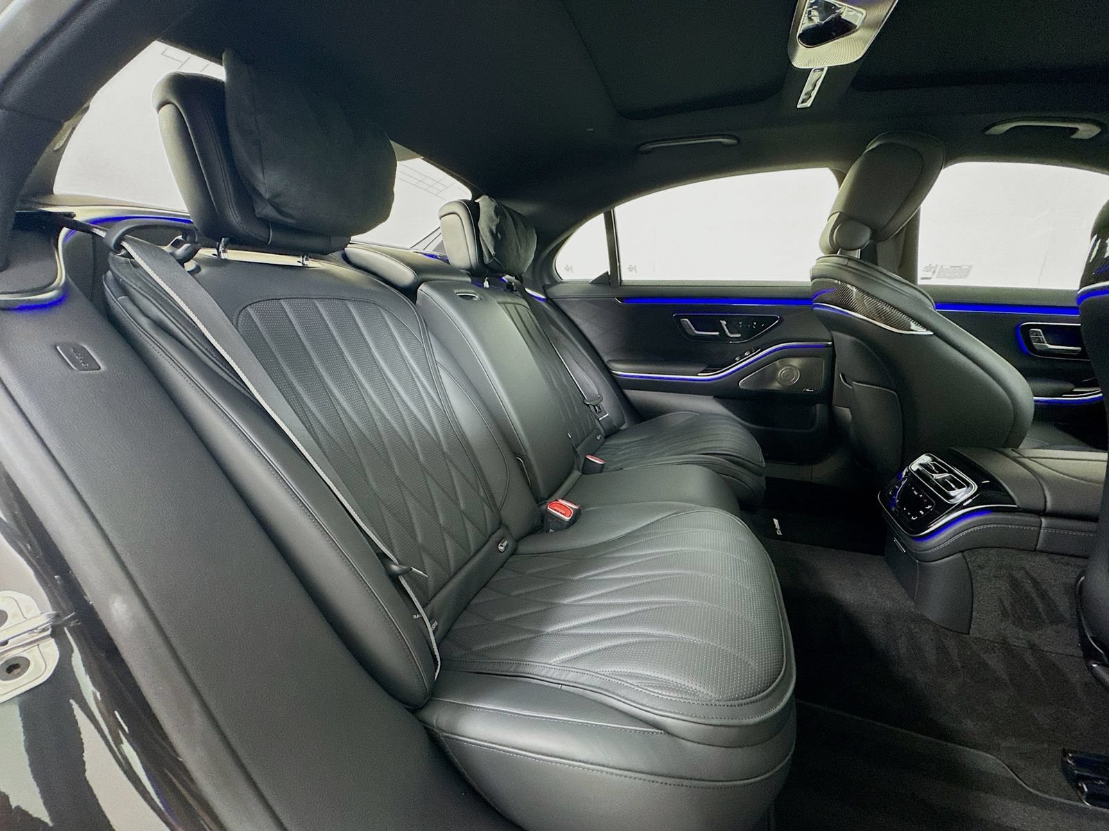 Used 2025 Mercedes-Benz S 63 AMG S image 26