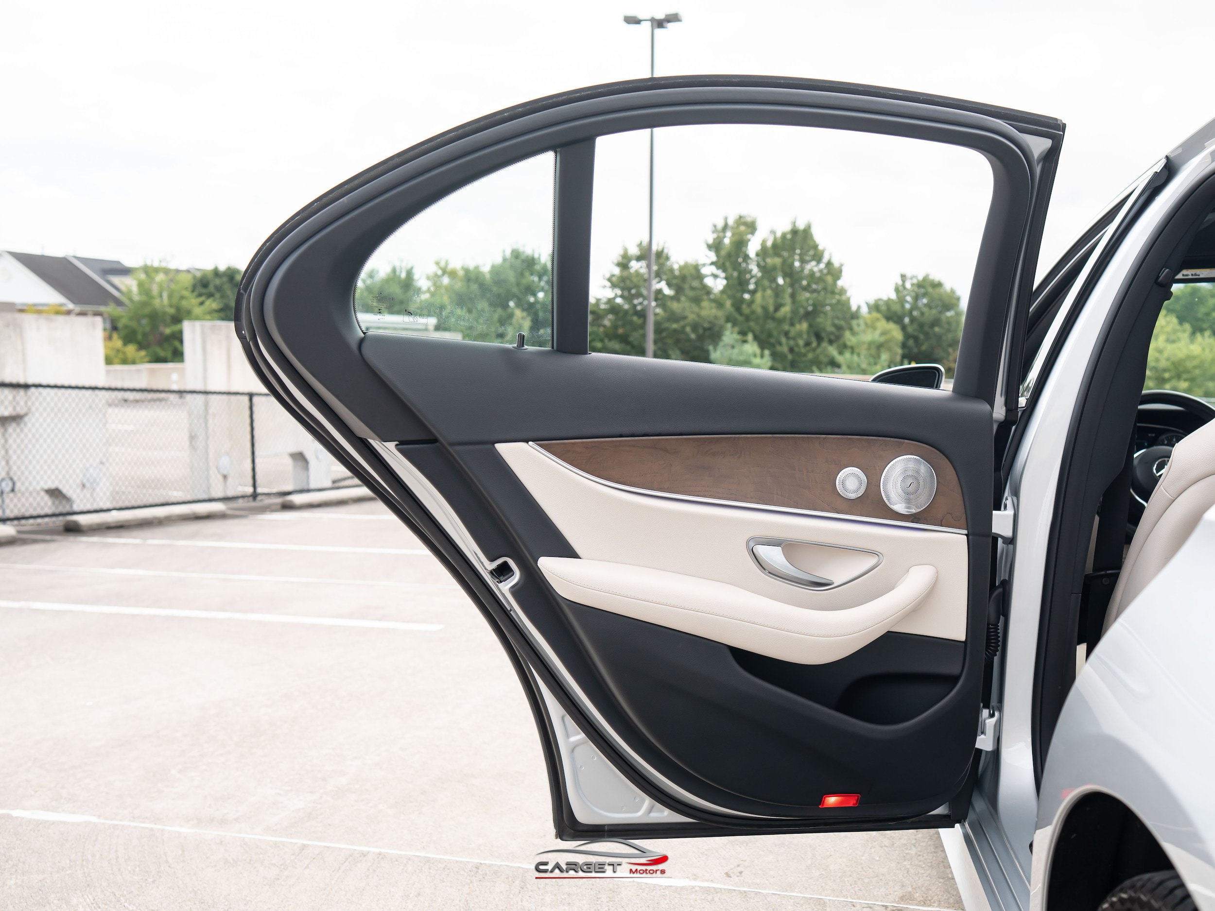 Used 2019 Mercedes-Benz E 450 4MATIC Sedan w/ Driver Assistance Package image 43