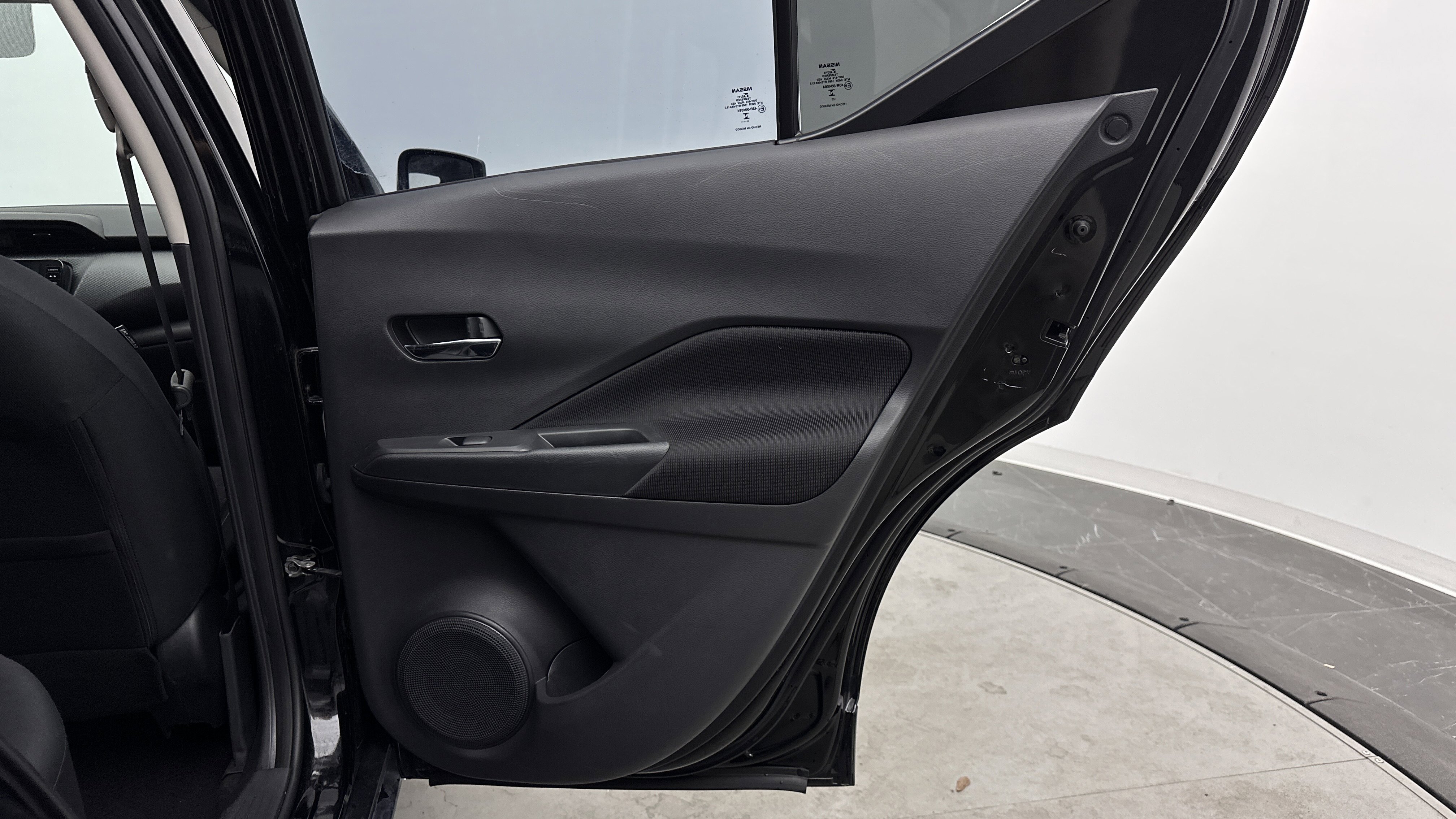 Used 2023 Nissan Kicks SV FWD image 29
