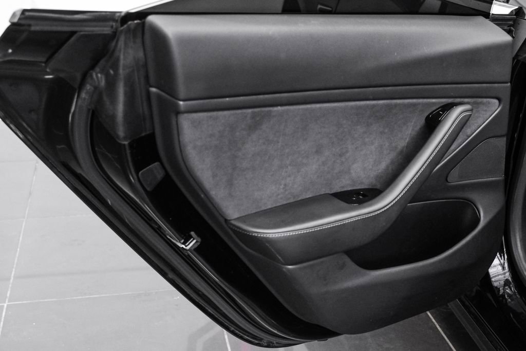 Used 2019 Tesla Model 3 Long Range image 48
