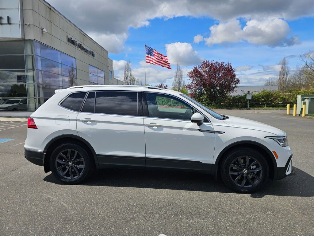 Used 2022 Volkswagen Tiguan SE image 8