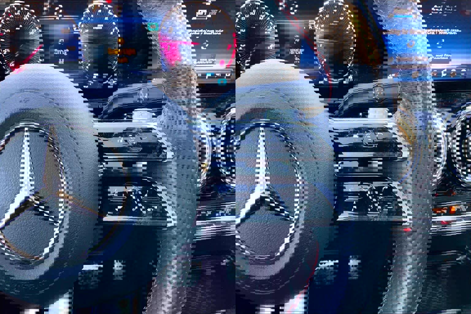 Used 2024 Mercedes-Benz GLA 250 4MATIC image 25