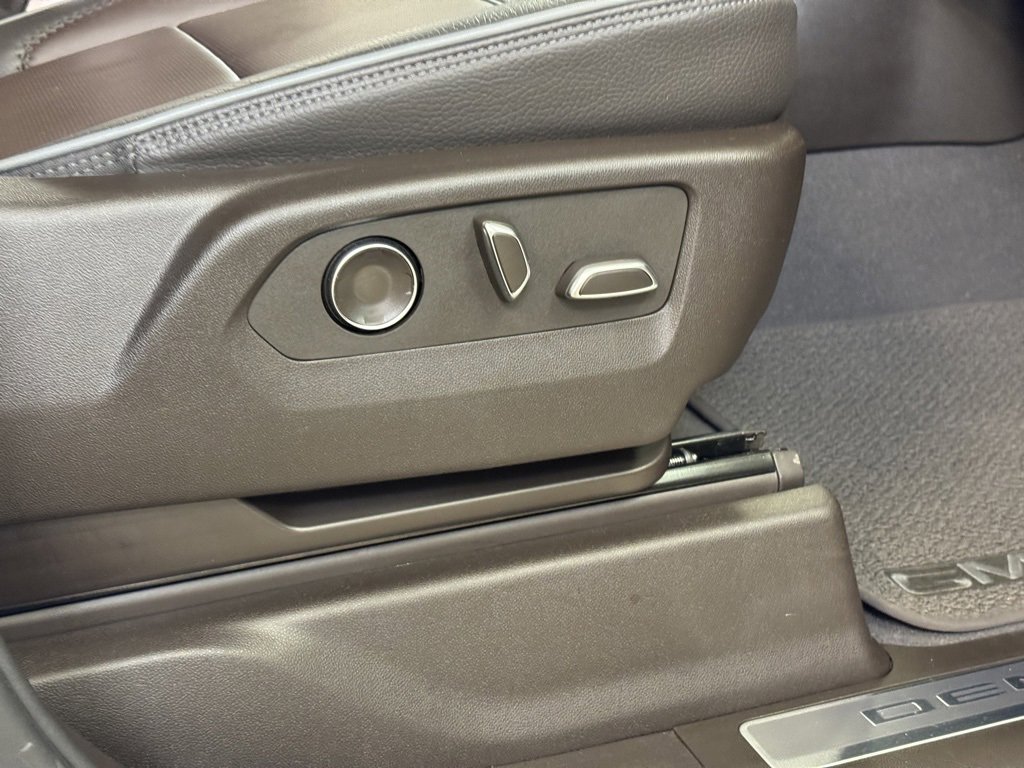 Used 2024 GMC Sierra 1500 Denali w/ Denali Reserve Package image 27