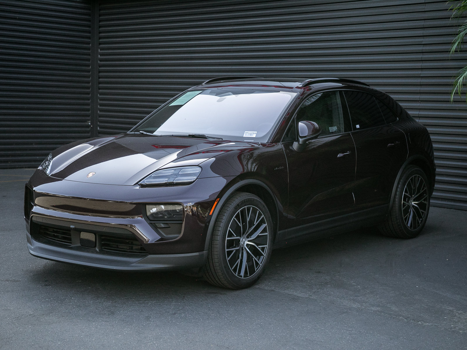 Certified 2025 Porsche Macan 4 Electric