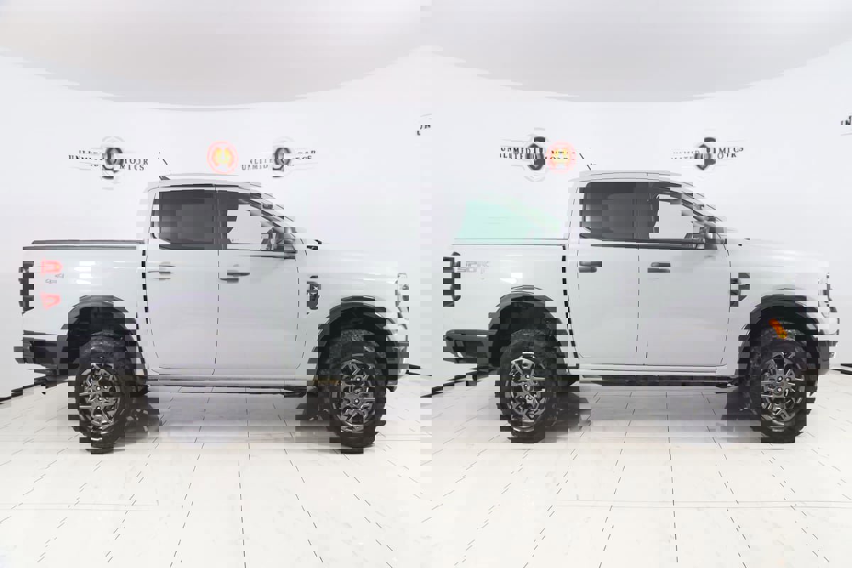 Used 2024 Ford Ranger XLT w/ Trailer Tow Package AWD/4WD image 2