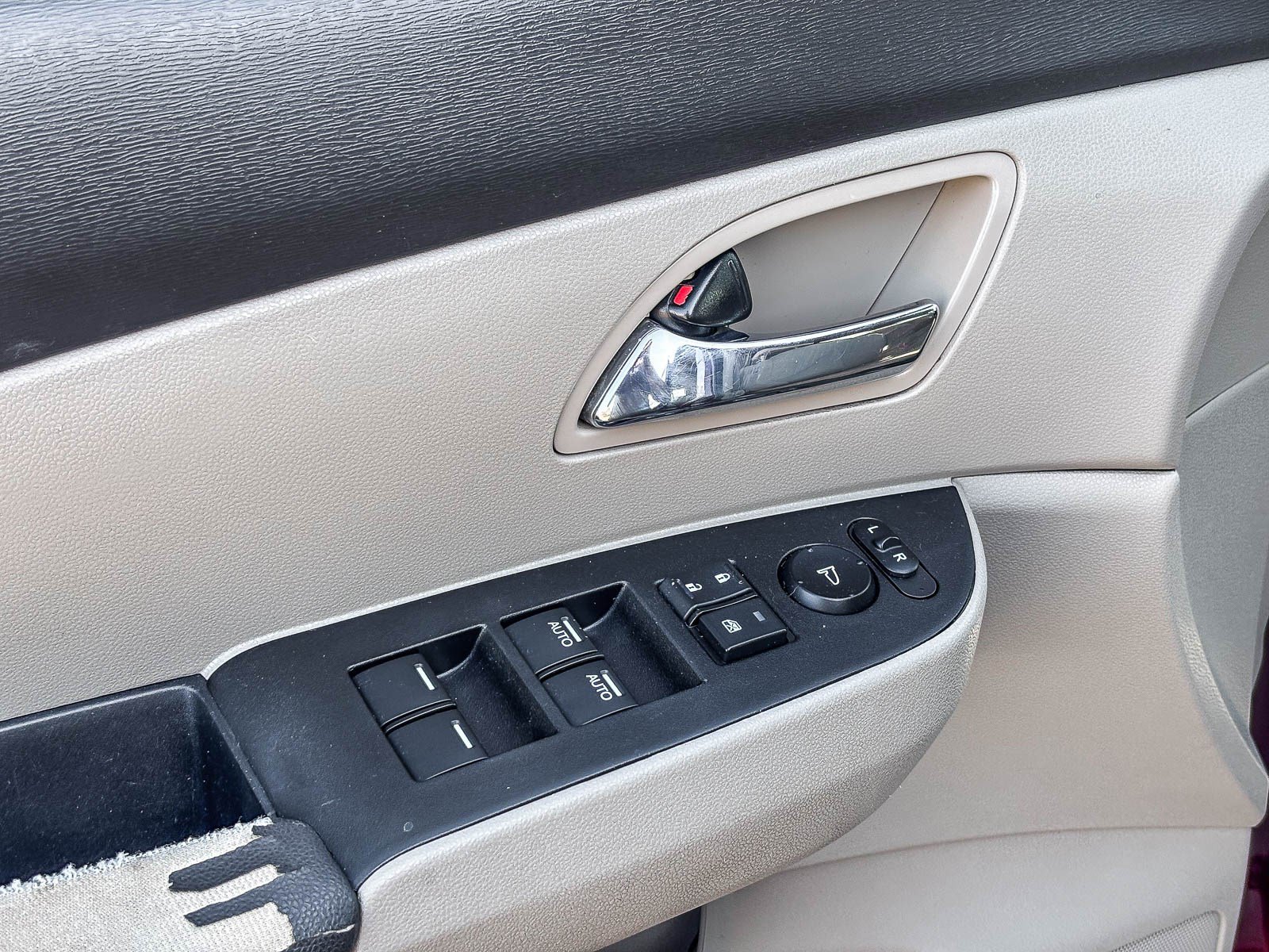 Used 2016 Honda Odyssey SE image 22