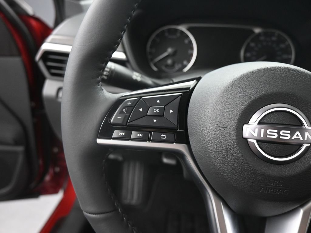 New 2025 Nissan Altima 2.5 SL image 13