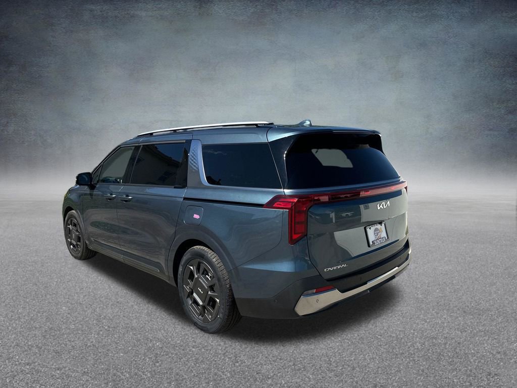 Used 2025 Kia Carnival SX image 4