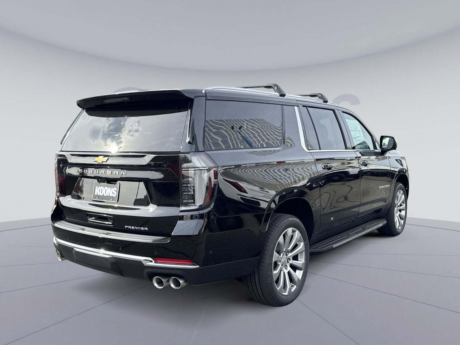 New 2026 Chevrolet Suburban Premier image 7