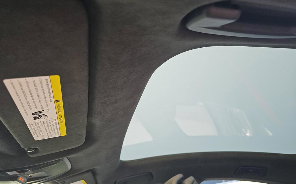 Used 2024 Porsche Taycan GTS image 19