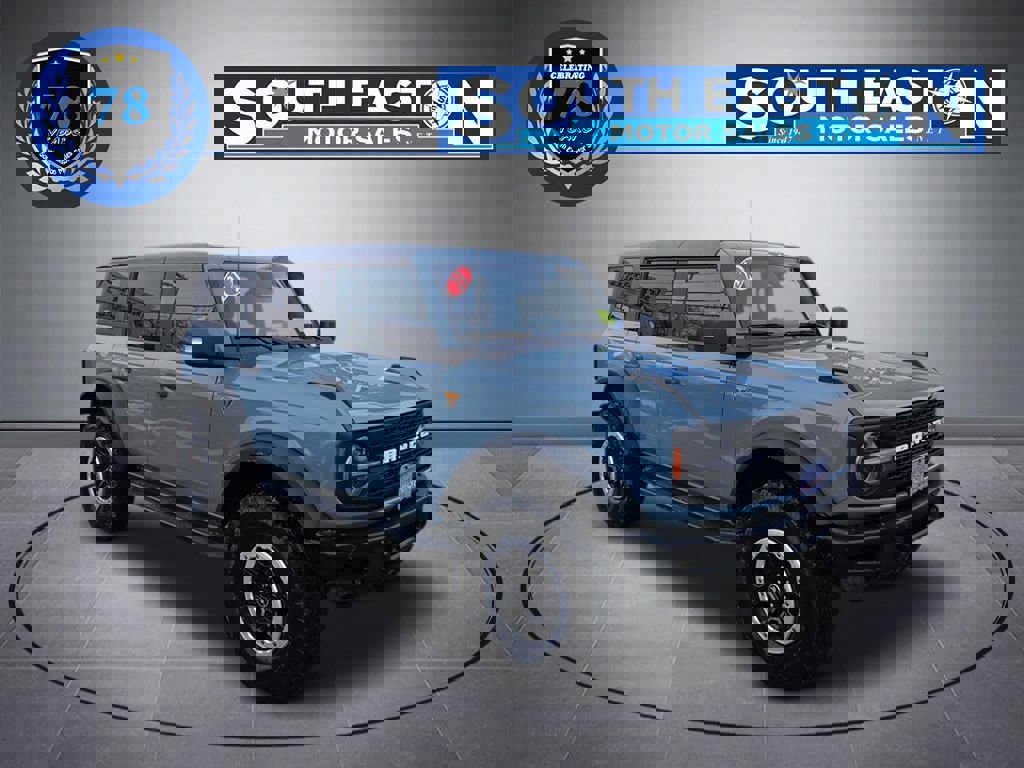 Used 2021 Ford Bronco Badlands image 2