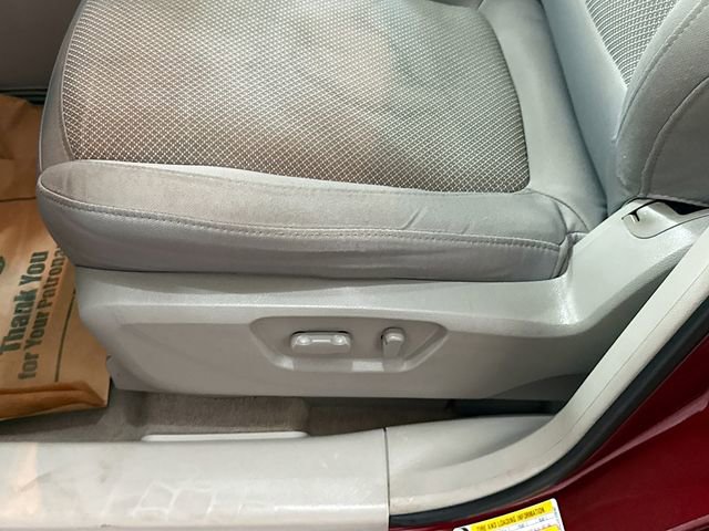 Used 2009 Saturn Vue XR w/ Convenience Package FWD image 18