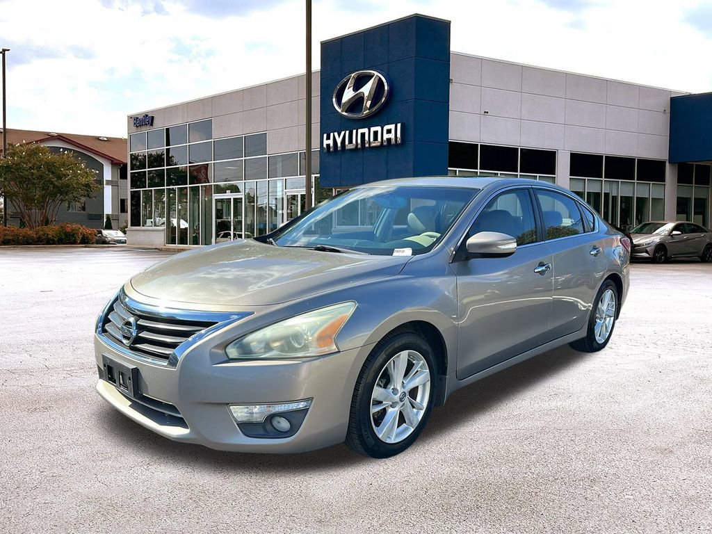 Used 2013 Nissan Altima 2.5 SL w/ 2.5 Moonroof Pkg