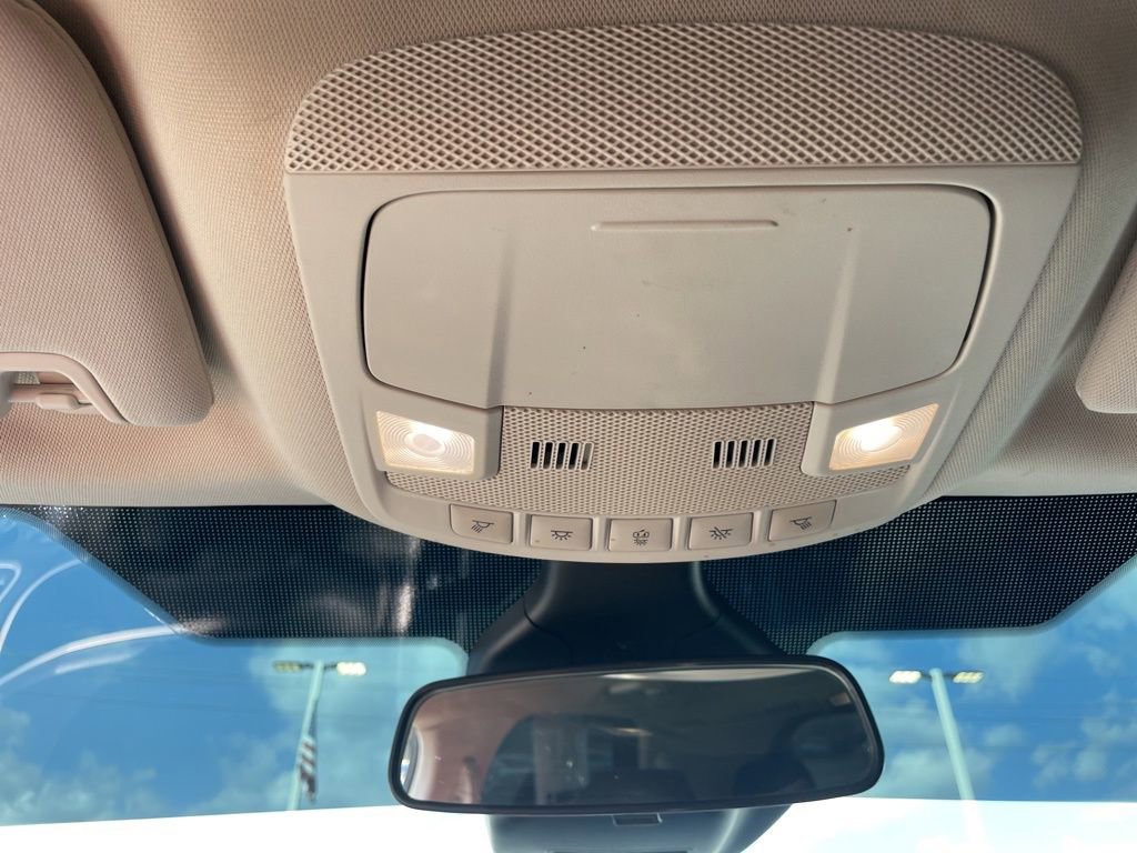 Used 2021 Ford Edge SE image 23