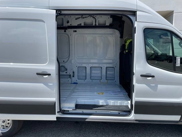 New 2026 Ford Transit 250 148 High Roof AWD image 39