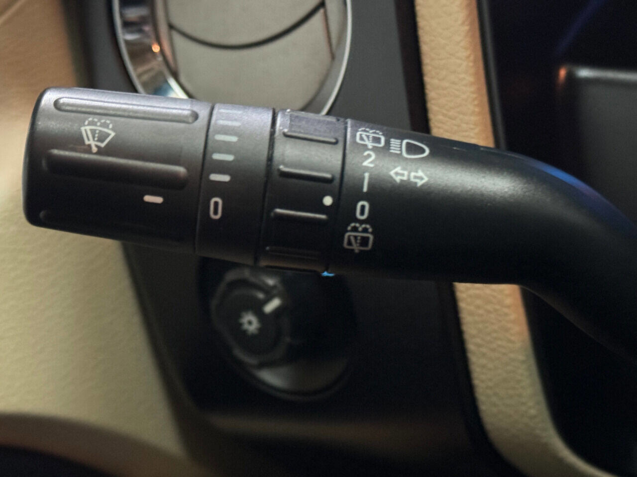 Used 2015 Ford Expedition XL image 88