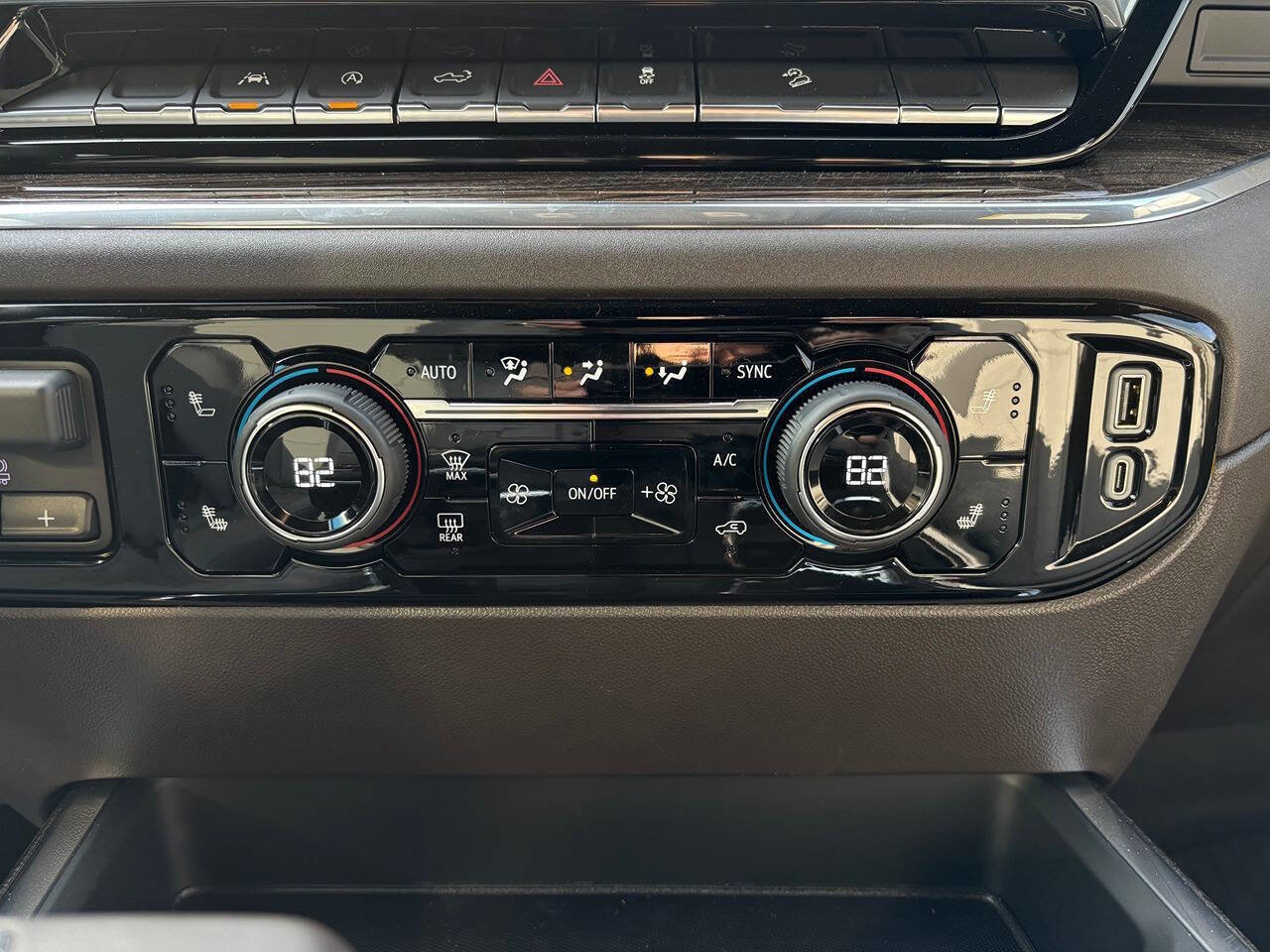 New 2024 Chevrolet Silverado 1500 LT Trail Boss w/ LPO, Dark Essentials Package image 21