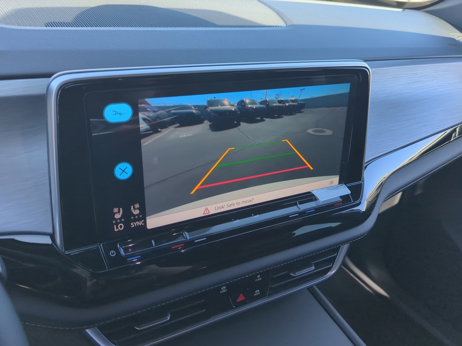 New 2026 Volkswagen Atlas Cross Sport SE image 27