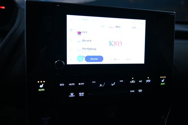 Used 2025 Subaru Solterra Premium w/ Premium Package image 31