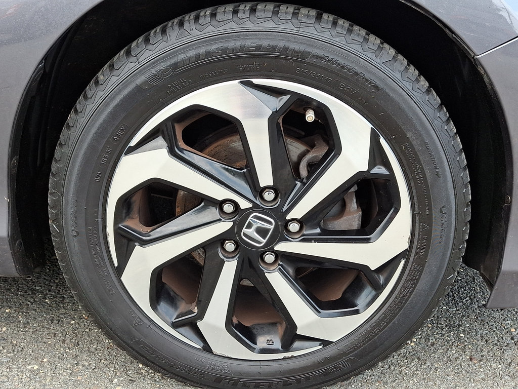 Used 2017 Honda Accord EX image 8