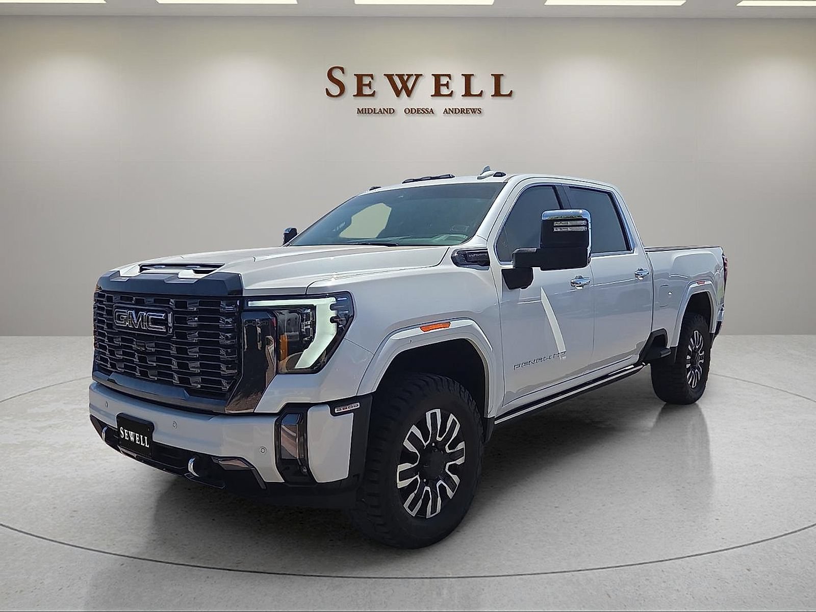 Used 2024 GMC Sierra 2500 Denali Ultimate AWD/4WD image 1