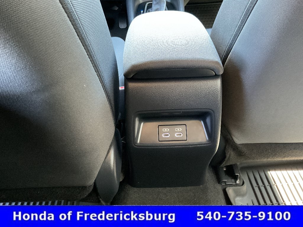 Used 2024 Toyota Corolla LE FWD image 40