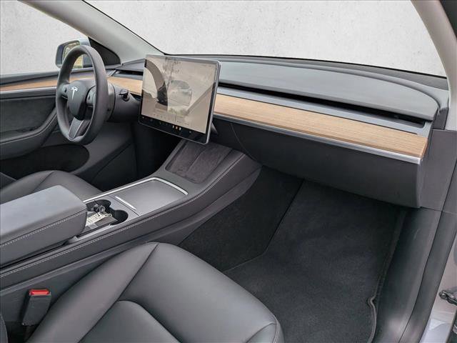 Used 2025 Tesla Model Y Long Range image 22
