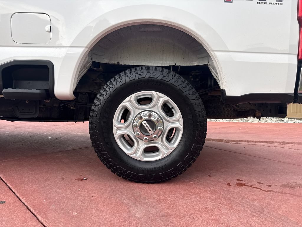 Certified 2025 Ford F250 XLT w/ 360-Degree Camera Package AWD/4WD image 38