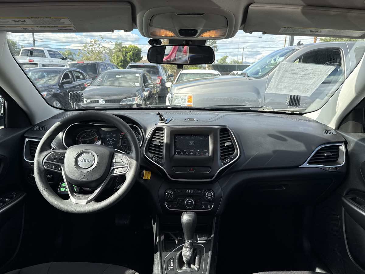 Used 2020 Jeep Cherokee Latitude FWD image 20
